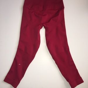 EUC Lululemon seamless crops